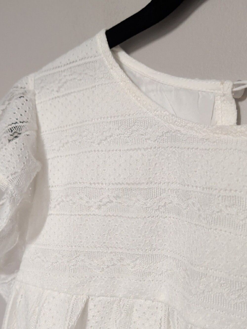 White Lace Flutter Sleeve Top - Picture 3 of 8